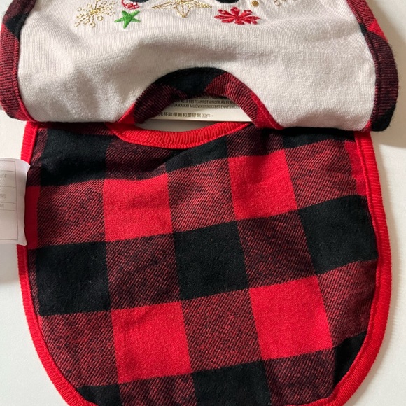 New Disney Baby Christmas Bib Set~Minnie Mouse & Mickey Mouse Baby Bibs - Picture 3 of 7